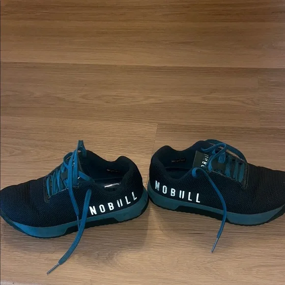 NOBULL Black and Blue Athletic Shoes with Streamlined Design 8 Womens - Picture 2 of 9